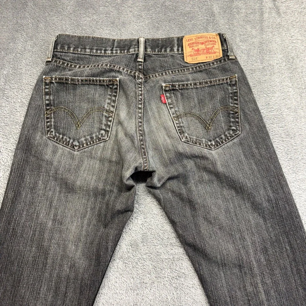 Levi's 514 Slim Straight Jeans Men 30x32 Black Good Frayed Hem Zip Fly